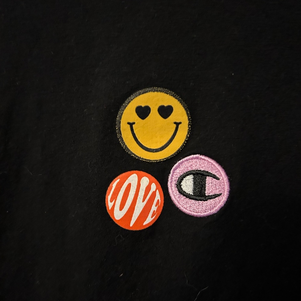 BLACK CHAMPION SMILEY PATCH TEE - Picture 3 of 7